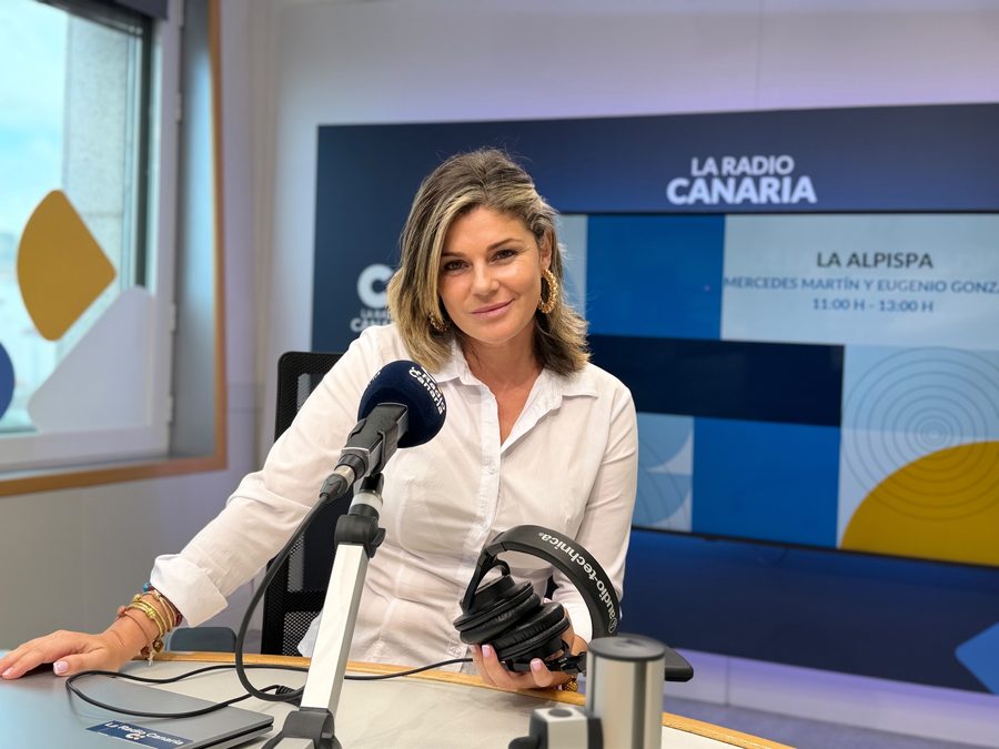 Yaiza Díaz en el estudio de La Radio Canaria